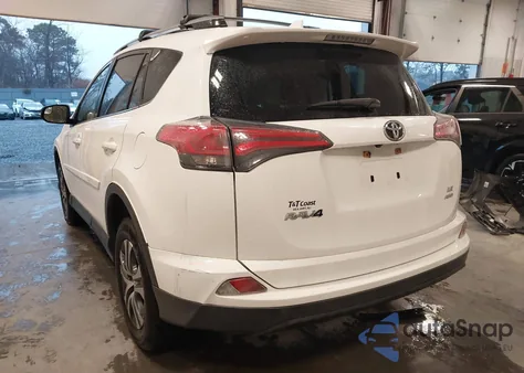 2018 Toyota Rav4 Le z USA, uszkodzony, nr VIN JTMBFREV7JJ220246